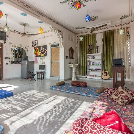 Backpacker Panda Lake Pichola Ουνταϊπούρ Εξωτερικό φωτογραφία