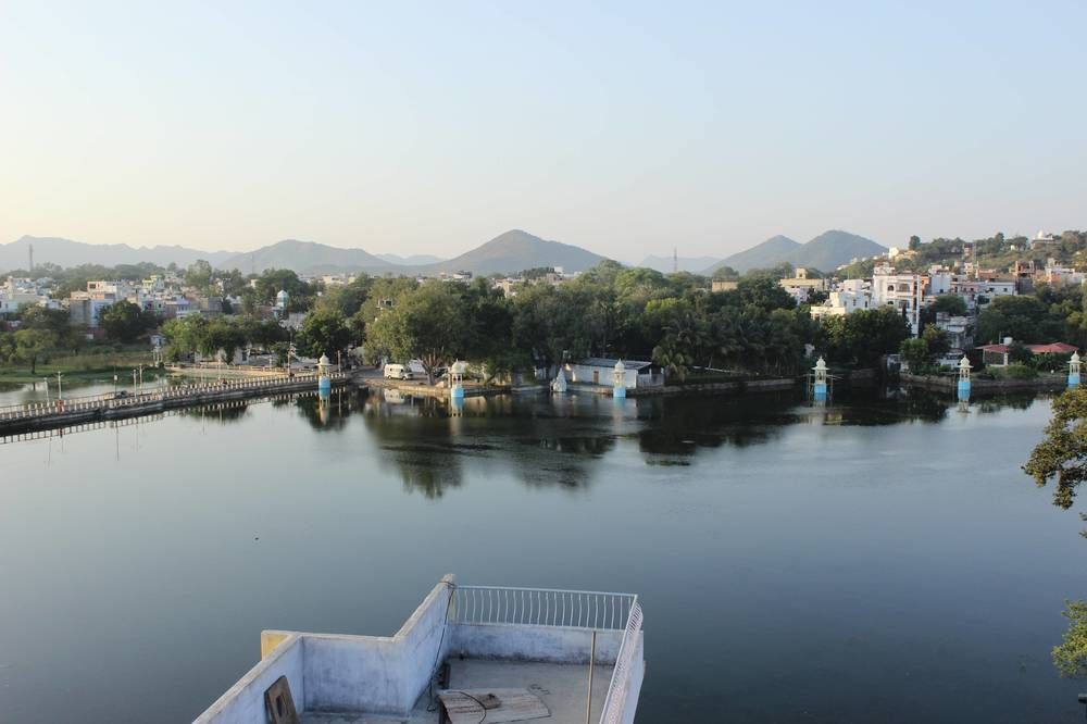 Backpacker Panda Lake Pichola Ουνταϊπούρ Εξωτερικό φωτογραφία